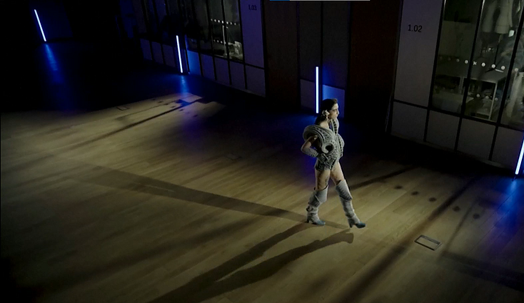 Paryžiaus mados instituto studentų kolekcijų pristatymas virtualioje erdvėje: kitoks požiūris į madą