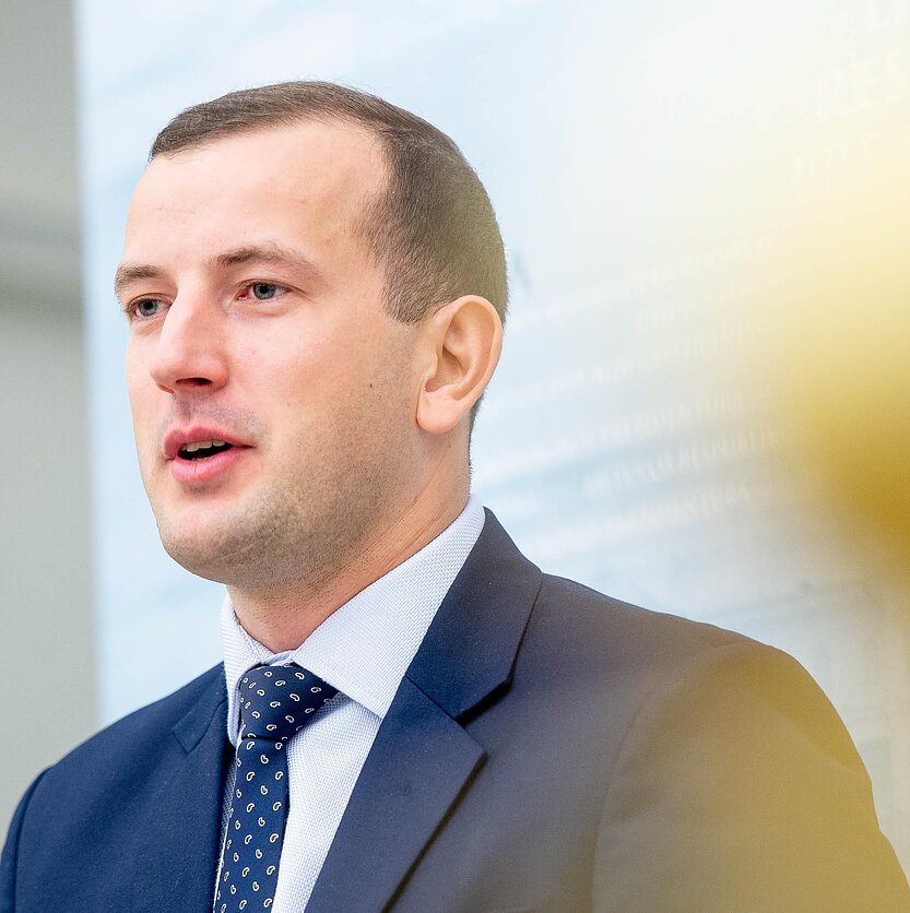 E. Blažio / LRT nuotr., Pala pala... Eurokomisaras V. Sinkevičius: „Mano santykiai su tėvu – jokie, jis nė nebandė bendrauti.“