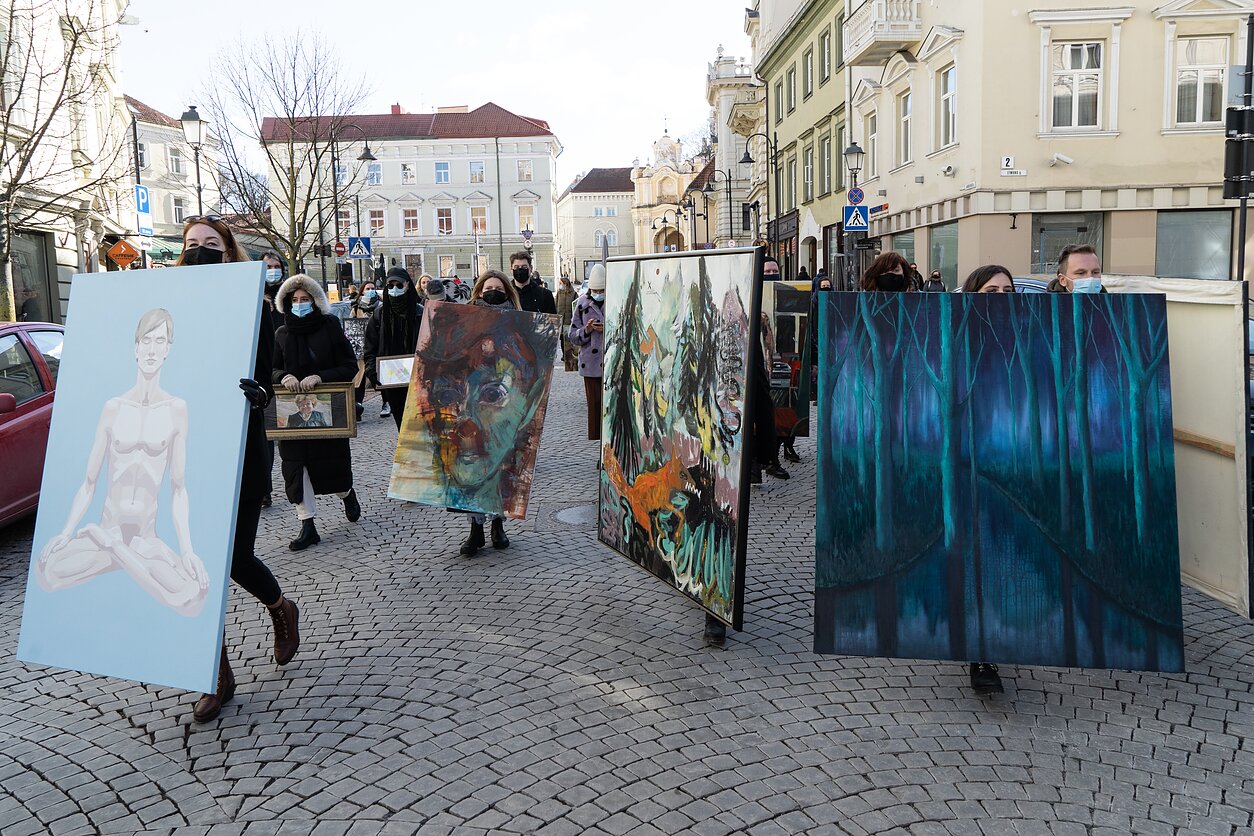 Protestas „Einanti paroda“