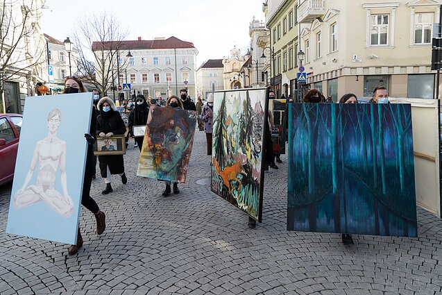 Protestas „Einanti paroda“