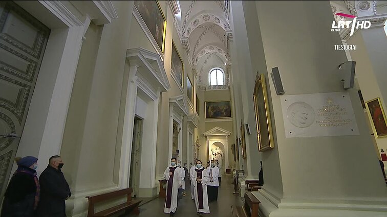 Šv. Mišios iš Vilniaus arkikatedros bazilikos.