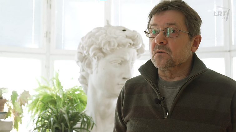 Grafikas Evaldas Mikalauskis: turiu slaptą svajonę – išauginti bent vieną meno genijų