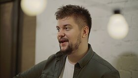 Kadras iš Dainoto Varno klipo 