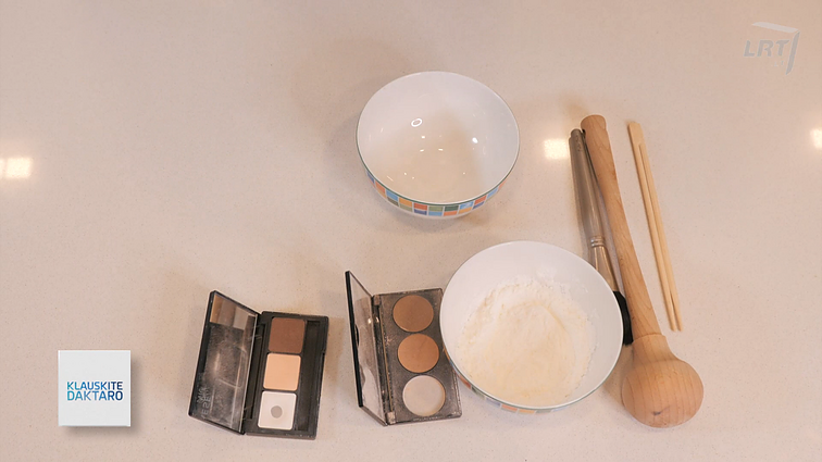 Pasidaryk pats: sausas plaukų šampūnas iš virtuvėje randamų produktų