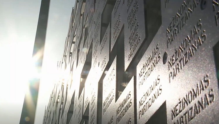 Stringa suplanuoti Kryžkalnio memorialo antrojo etapo darbai: po iškilmingo atidarymo memorialas liko užmirštas