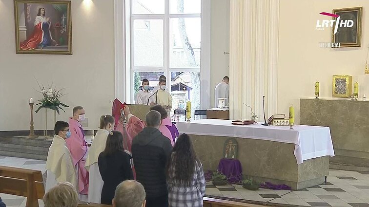 Šv. Mišios iš Alvito Šv. Onos bažnyčios.