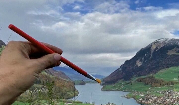 Siurrealistinė nuotraukos mobiliuoju telefonu: misija – įmanoma