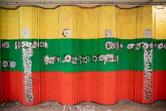 Lietuvos vėliavos spalvomis nudažyta požeminė perėja Lietuvos vėliavos spalvomis nudažyta požeminė perėja