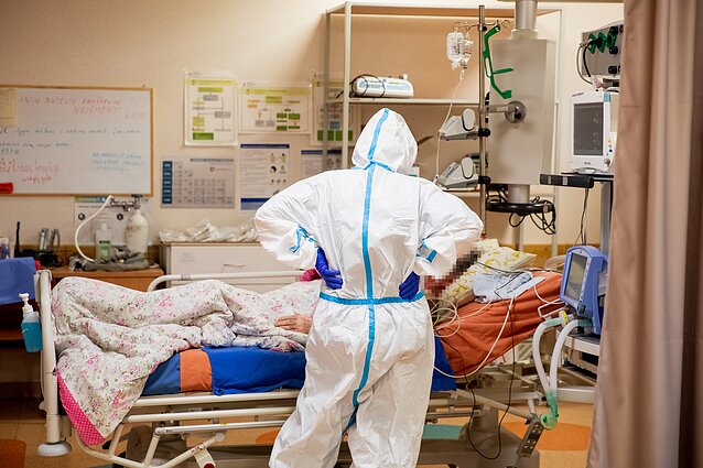 Medikai dirba per karantiną Medikai dirba per karantiną