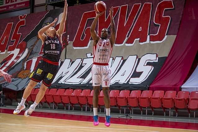 Sportas. Orai. LKL čempionate 23 pergalę iškovojo po beveik dviejų savaičių priverstinės pertraukos sugrįžę Vilniaus „Ryto“ krepšininkai