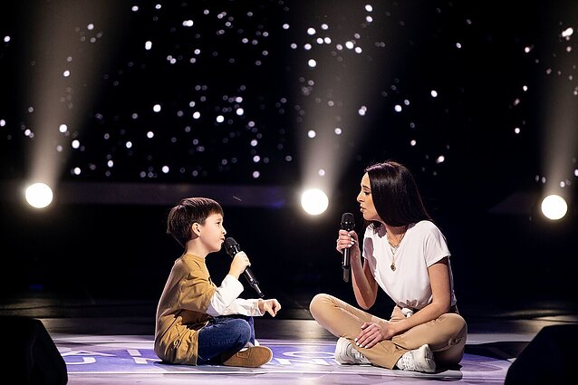 Dainuok su manim VII laida. Teodoras ir KaYra – „Everybody Hurts“