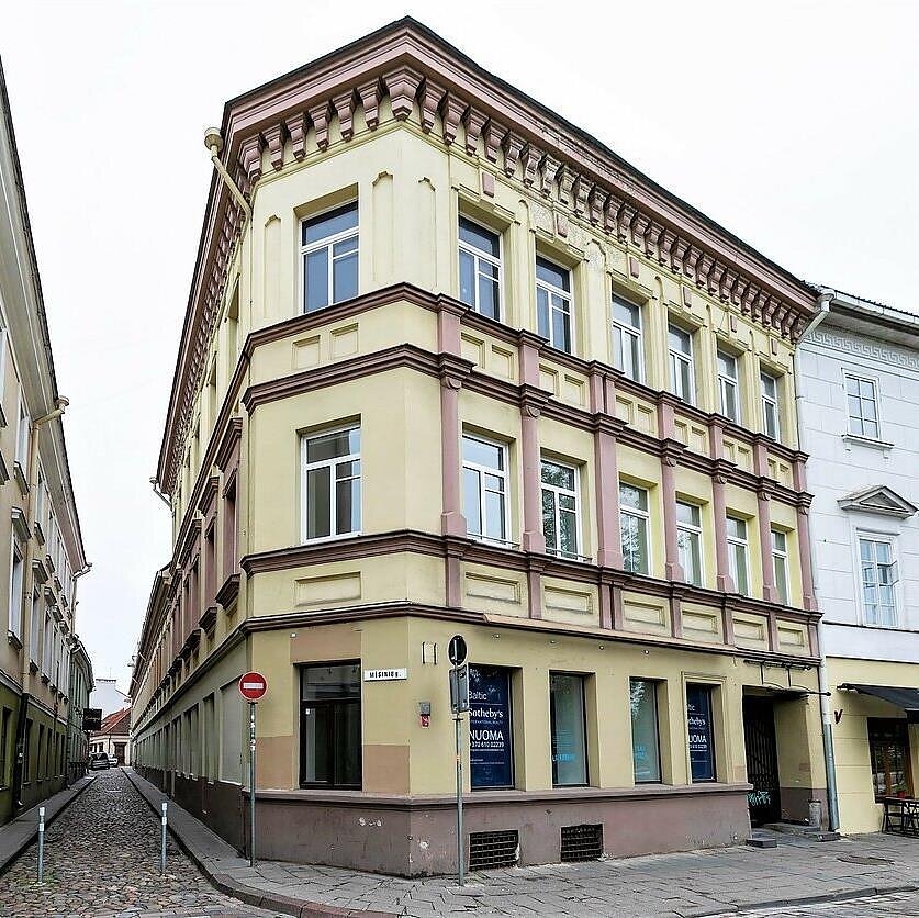 S. Žiūros nuotr., Tuzinas. Vieno Vilniaus namo pasakojamos istorijos: nuo miesto tvarto ir mėsos eilių iki paslaptingo senamiesčio kiemo
