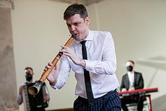 „White Piano Hall“ užsidaro. „Subtilu-Z“