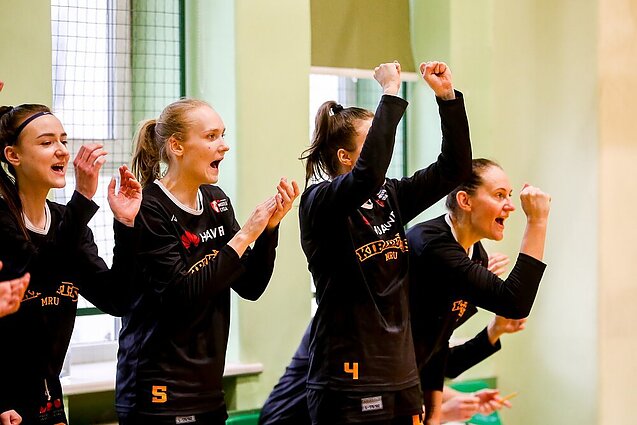 Sportas. Orai. Prakeiksmas nutrauktas: „Kibirkšties-MRU“ krepšininkės tapo lygos čempionėmis