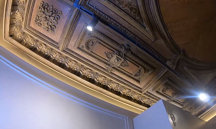 Senamiesčio butas su freskomis