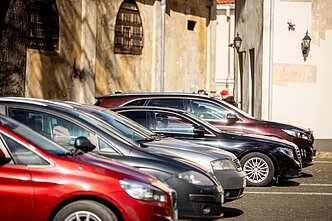 Cars (associative image)