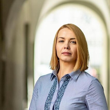 Tarp praeities ir ateities. Kokia Holokausto ir litvakų istorijos vieta Lietuvos istoriniame pasakojime? Pokalbis su Akvile Naudžiūniene