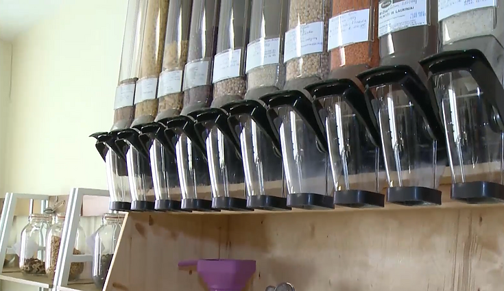 Panevėžietė įkūrė „zero waste“ filosofija paremtą parduotuvę: jaučiame, kad pritraukiame naujokų