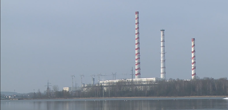 Elektrėnų kaminai netrukus liks tik prisiminimas: iki rudens ketinama nugriausti du iš trijų