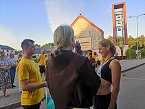 Brolis Sigitas Benediktas Jurčys OFM per Šv. Magdalenos nakties bėgimą Brolis Sigitas Benediktas Jurčys OFM per Šv. Magdalenos nakties bėgimą
