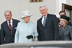 Адамкусы с королевой Англии Елизаветой II Адамкусы с королевой Англии Елизаветой II
