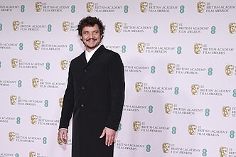2021 m. BAFTA apdovanojimų svečiai 2021 m. BAFTA apdovanojimų svečiai
