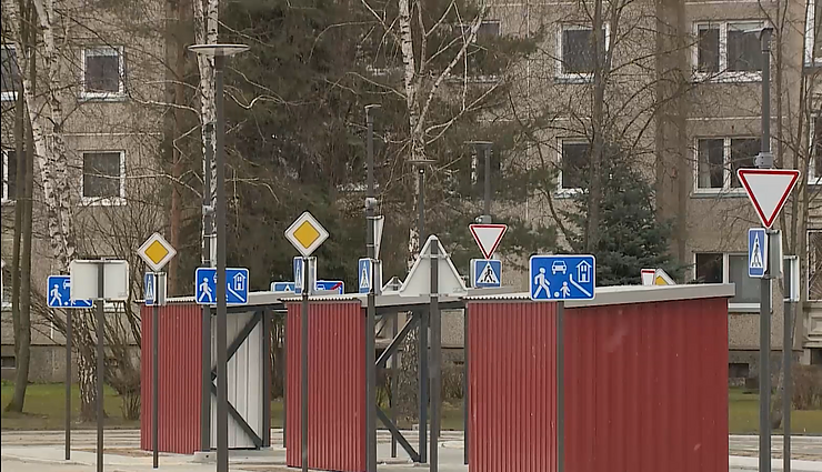 Kaune įrengtas edukacinis miestelis – į Saugėnus atvykę vaikai žaidimo forma mokysis saugaus eismo