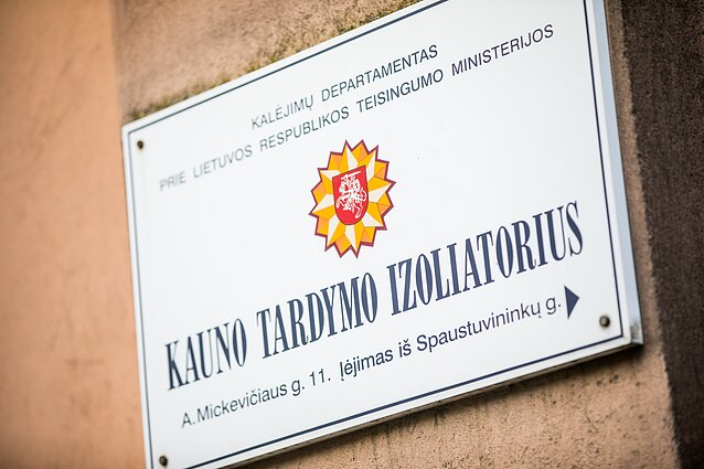 Eksperimentas Kauno tardymo izoliatoriuje: atsisakius maisto tiekėjų, virtuvėje įdarbinti nuteistieji