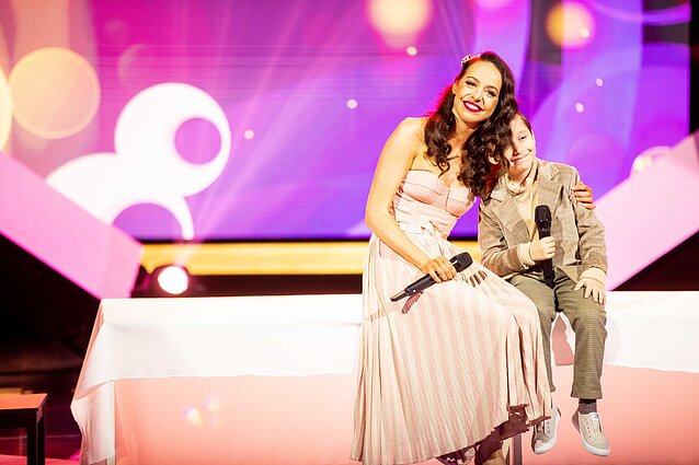 Dainuok su manim. IX laida. Teodoras Lipčius ir KaYra – „Tu ateik į pasimatymą“