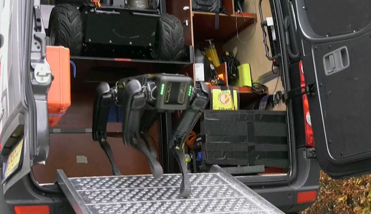 Žinios. Nyderlandų pareigūnai kovai su narkotikais pasitelks šunį robotą