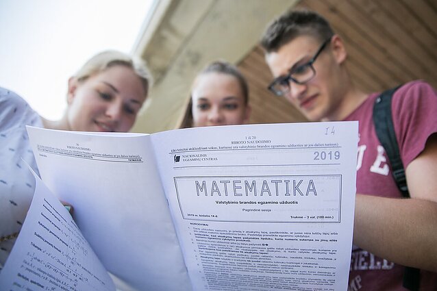 Matematikos žinių patikrinime abiturientų rezultatai nenudžiugino, spragas tikimasi užkamšyti iki egzamino