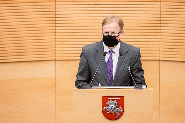 Žinios. LGGRTC turi naują vadovą: po slapto balsavimo Seime juo tapo istorikas Arūnas Bubnys