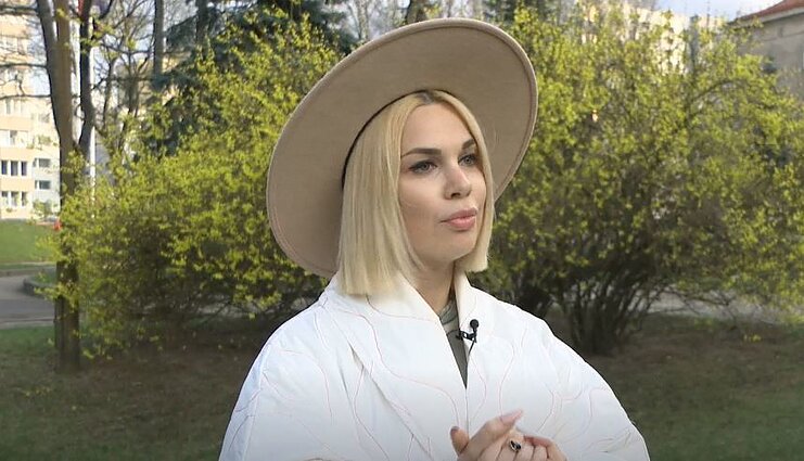 Išskirtinis interviu su Latvijai „Eurovizijoje “ atstovausiančia Samanta Tina: labiausiai konkurse bijau koronaviruso testų