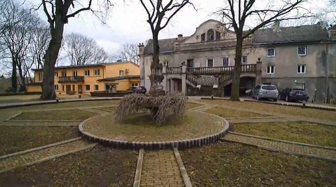 Linkuvos dvaras – seniausias mūrinis pastatas