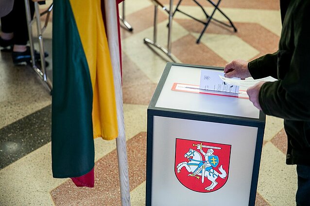 Žinios. Radviliškis išsirinko – rajono mero rinkimus laimėjo Vytautas Simelis
