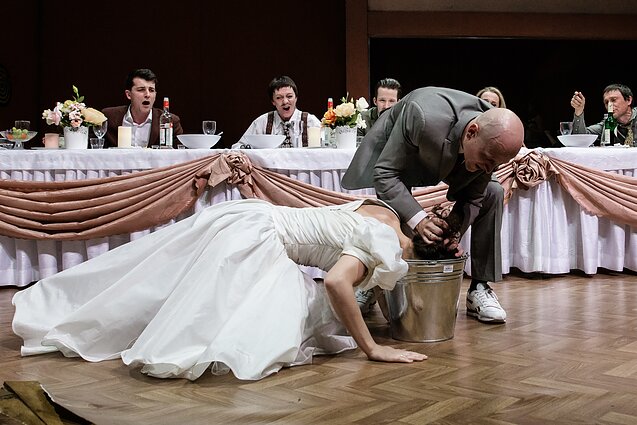 Spektaklis „Vienos miško pasakos“