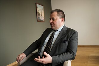 Мантас Адоменас