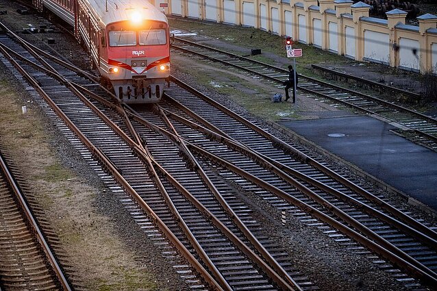 Keisis taisyklės keliaujant traukiniais: jiems vėluojant, keleiviai turės daugiau galimybių reikalauti kompensacijų