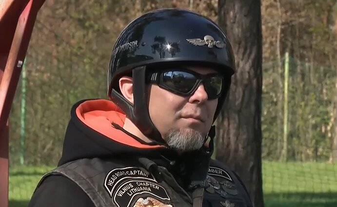 Baikeris Skučas pristato knygą: motociklas klaidų neatleidžia, atėjo laikas pasidalinti su kitais savo žiniomis