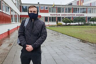 Panevėžio abiturientai grįžta į klases. K. Bielskis.