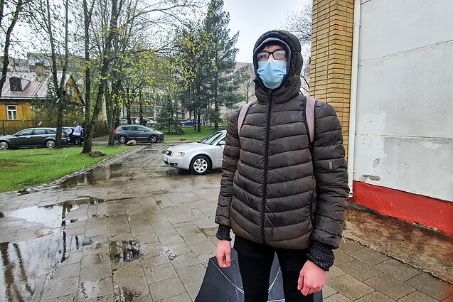 Panevėžio abiturientai grįžta į klases. A. Kairys. 