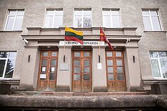 Vilniaus abiturientai grįžta į klases. 