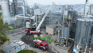 Gaisras Vakarų medienos grupės komplekse