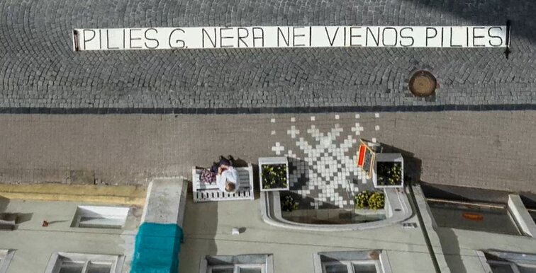 Ironiškas fotografo žvilgsnis į Vilniaus gatves: kitoks pavadinimų kilmės paaiškinimas pralinksmino gyventojus