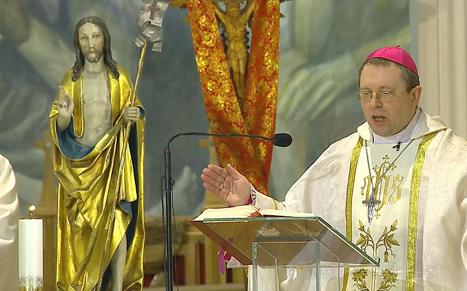 Šv. Mišios iš Klaipėdos Marijos Taikos Karalienės bažnyčios