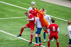 Legendiniai „Panerio“ futbolininkai stebėjo atkurto klubo pergalę