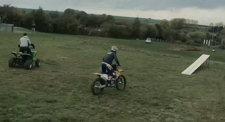 (Ne)matomi kaskadininkų triukai: šį meną įvaldo vis daugiau merginų