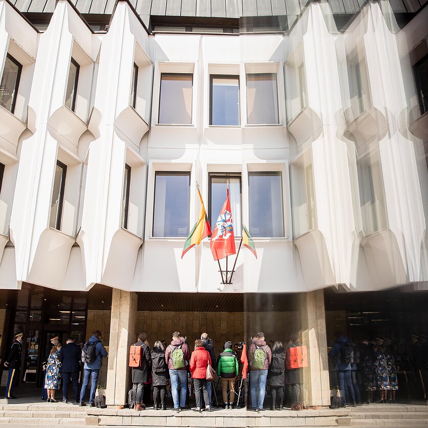 J. Stacevičiaus / LRT nuotr., Šalia Sveikatos apsaugos ministerijos buvo teikiami komentarai žiniasklaidai