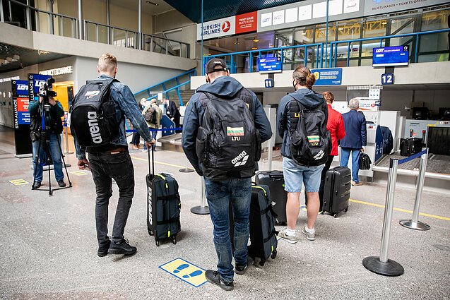 Sportas. Orai. Plaukikai išvyko į Europos čempionatą (su vertimu į gestų k.)