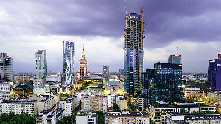 Pandemija neaplenkė statybų sektoriaus: penktadaliu sulėtėjo dangoraižių statyba
